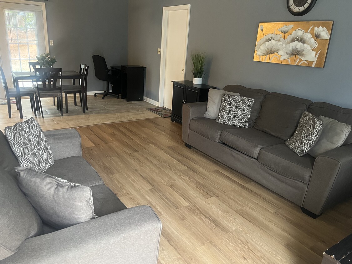 Foto principal - 7013 Fielder Rd