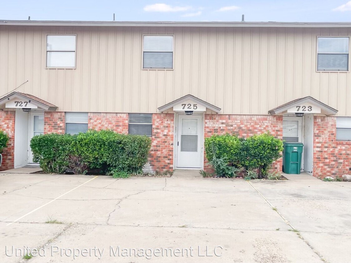 Primary Photo - 2 br, 1.5 bath House - 727 E Aspen
