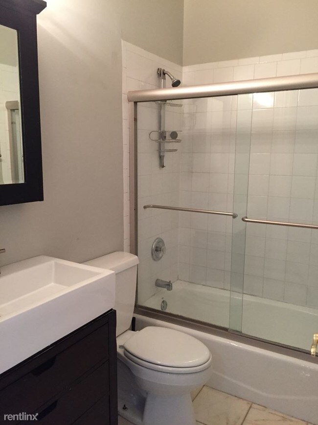 Building Photo - 2 br, 2 bath Condo - 859 N La Salle Dr