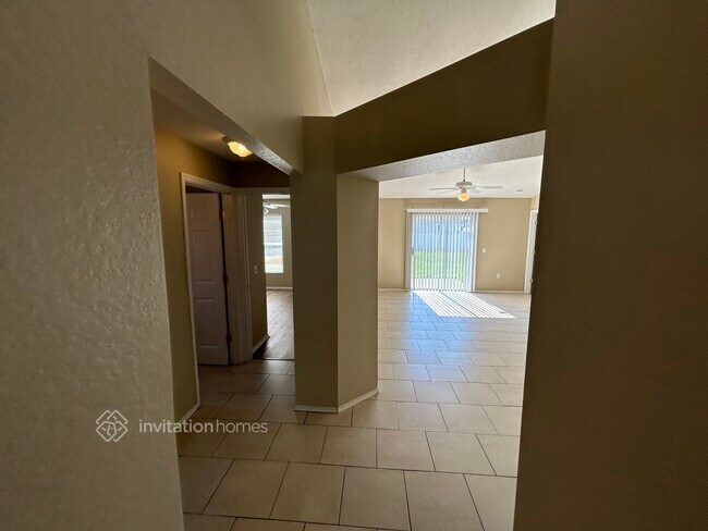Building Photo - 8425 Split Creek Cir