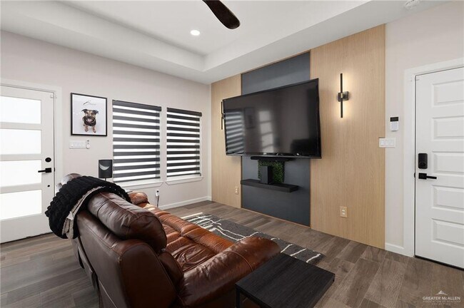 Foto del edificio - 16 Diamond Head Ave