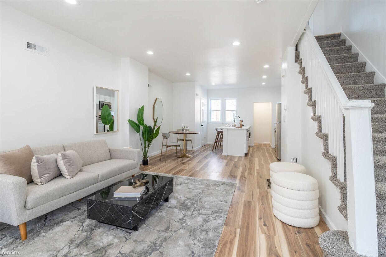 4 br, 1.5 bath House 3312 North Bailey S... House Rental in