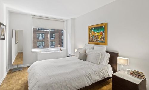 Foto del edificio - 147 E 48th St