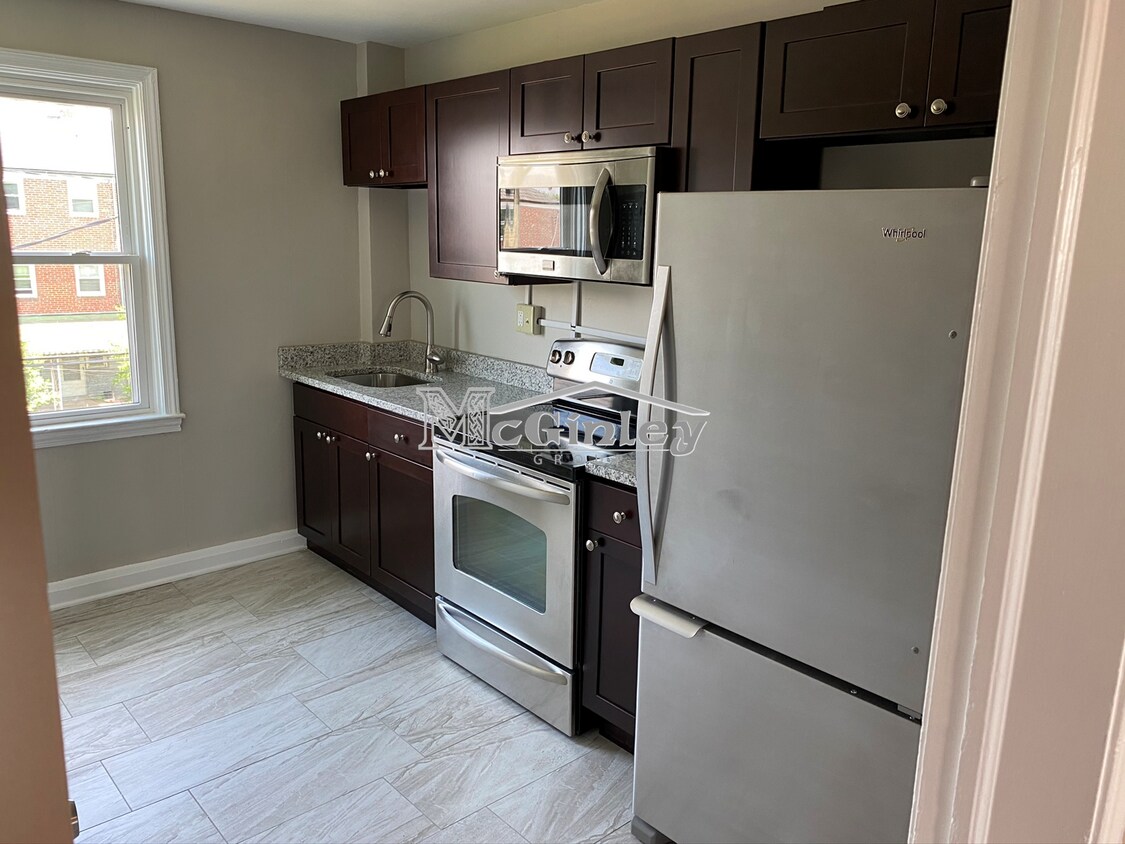 Foto principal - 3621 Ravenwood Ave