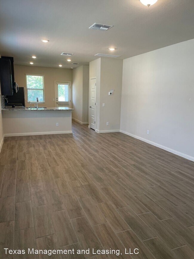 Building Photo - 3 br, 2.5 bath House - 106 Joseph Circle