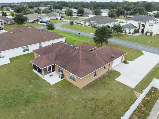 Building Photo - 5749 SW 98th Pl