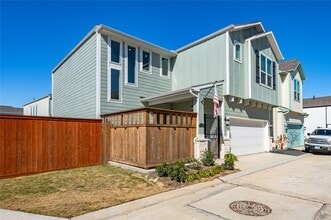 Building Photo - 719 Sandy Bay Ln