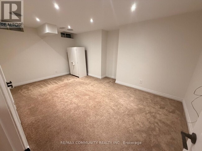 Building Photo - 644 Blackwood Blvd