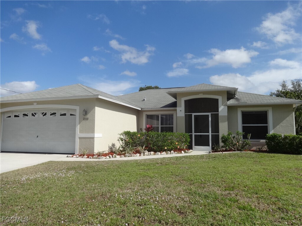 Foto principal - 2121 SW 5th Ave