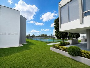 Building Photo - 14150 SW 84th St
