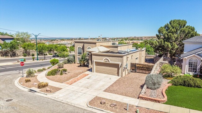 Foto del edificio - 6821 Pearl Ridge Dr