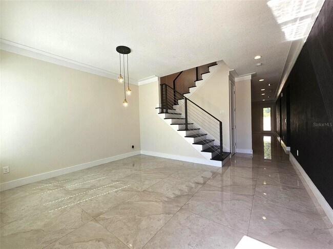 Foto del edificio - 4421 W Richardson Ave