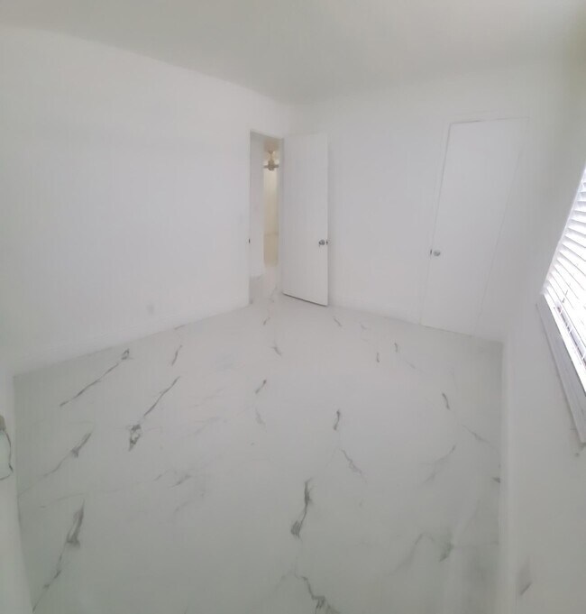 Foto del edificio - 222 SW 12th Ave
