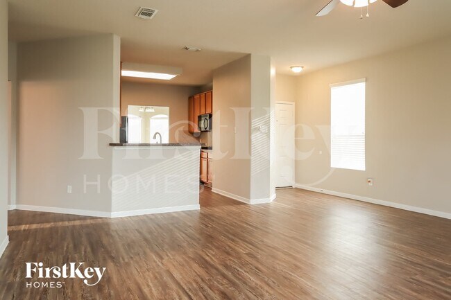 Foto del edificio - 12314 Juniper Tree Ct