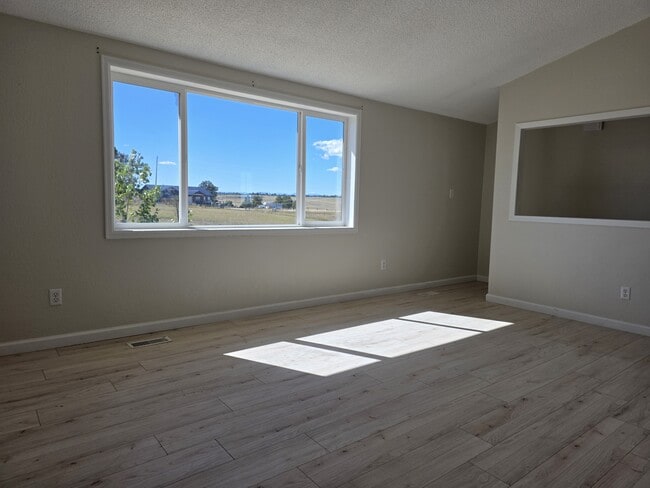 Building Photo - 6526 Arrowhead Trail
