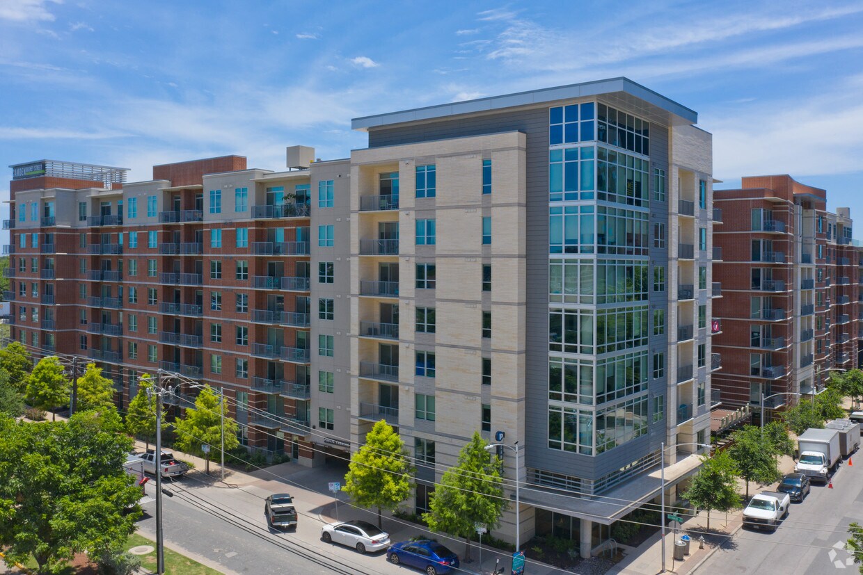 Foto principal - Camden Rainey Street