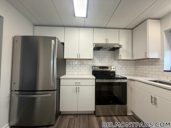 Building Photo - 55 Hill Rd