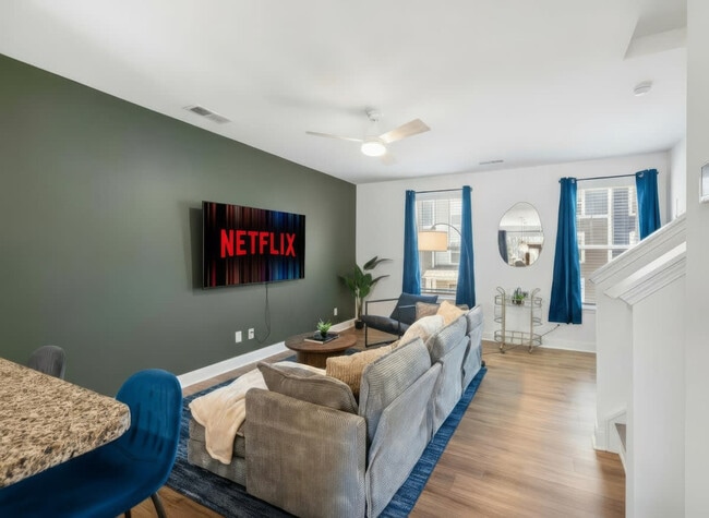 Building Photo - 4118 Bunker Dr