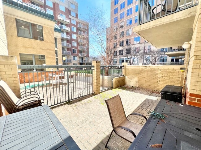 Foto del edificio - 3830 9th St N