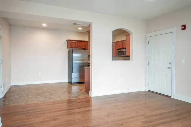 Building Photo - Large Condo w 1 car garage in Harvest Hills