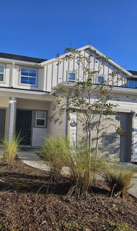 Foto principal - 9801 Fiddleback Ln