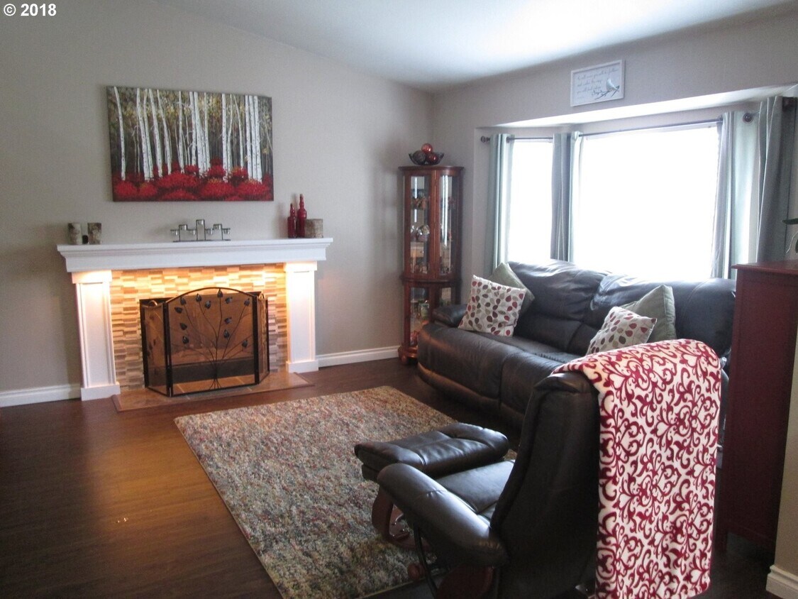 Photo - 805 SE 71st Avenue