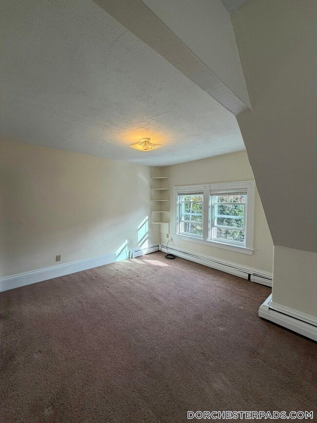 Building Photo - 393 Adams St