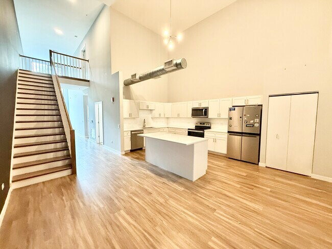 Foto del edificio - 1900 W Lawrence-211