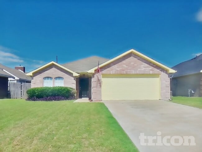 Building Photo - 1409 Mallard Dr