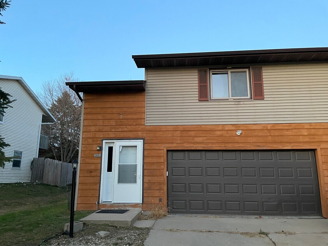 Foto principal - 2931 King James Way