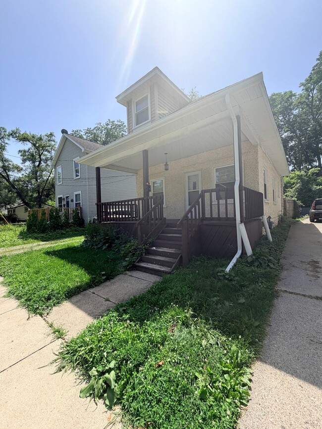 Photo - 428 S Clemens Ave House