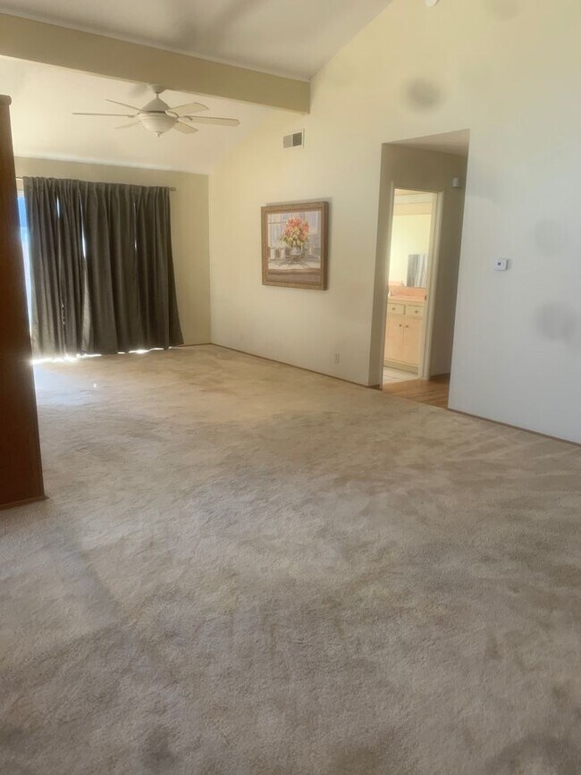 Building Photo - 4715 Claremont Avenue Stockton Ca 95207