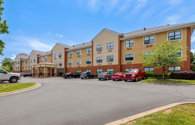Building Photo - Furnished Studio-Charlotte - University Place