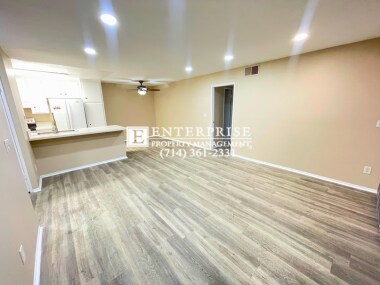 Foto del edificio - Freshly Updated 2-br Condo in South Coast Metro Area