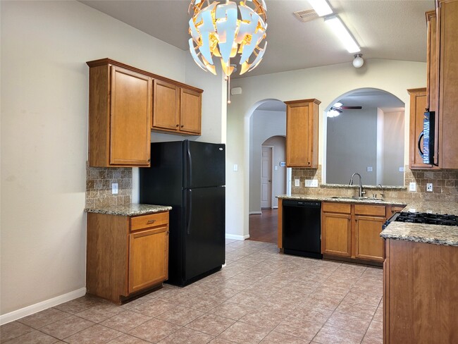 Building Photo - 6042 Starbrook Creek Dr