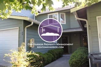 Building Photo - 915 SW Kimball Dr