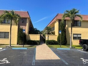 Building Photo - 120 N M St