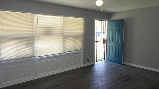 Foto del edificio - 7805 E 111th Terrace