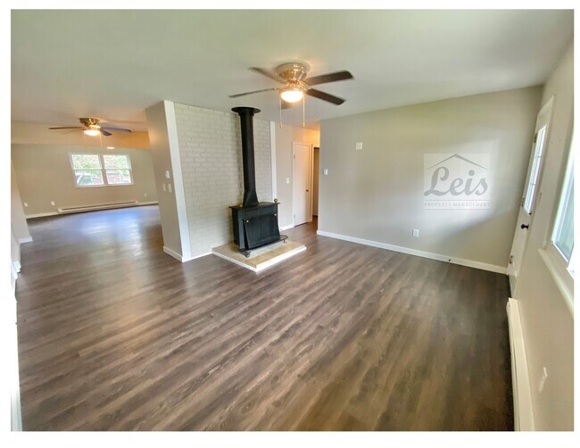 Foto del edificio - 1473 Skylark Dr