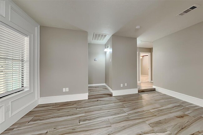 Foto del edificio - 64 W Timberspire Ct