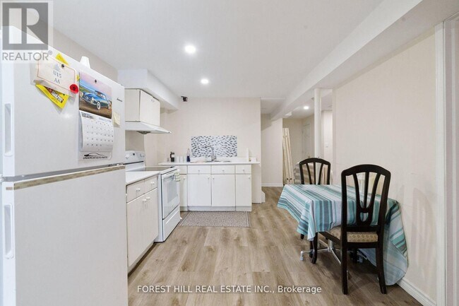 Building Photo - 53 Noble Dr