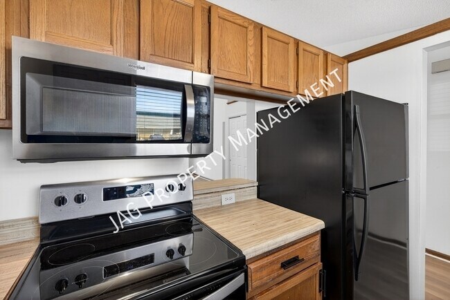 Building Photo - 1338 Gettysburg Dr