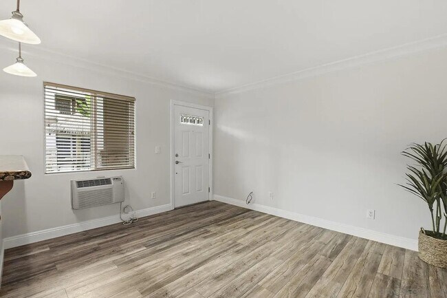 Foto del edificio - 800 N Mollison Ave