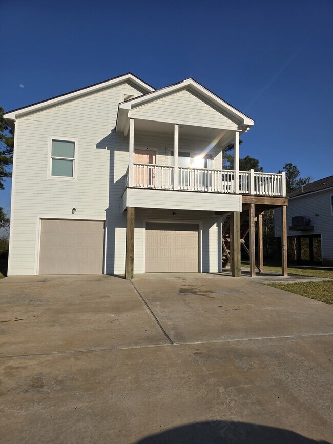 Building Photo - 6119 Lacey Oak Dr