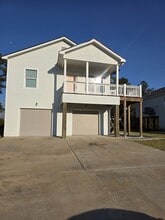 Building Photo - 6119 Lacey Oak Dr