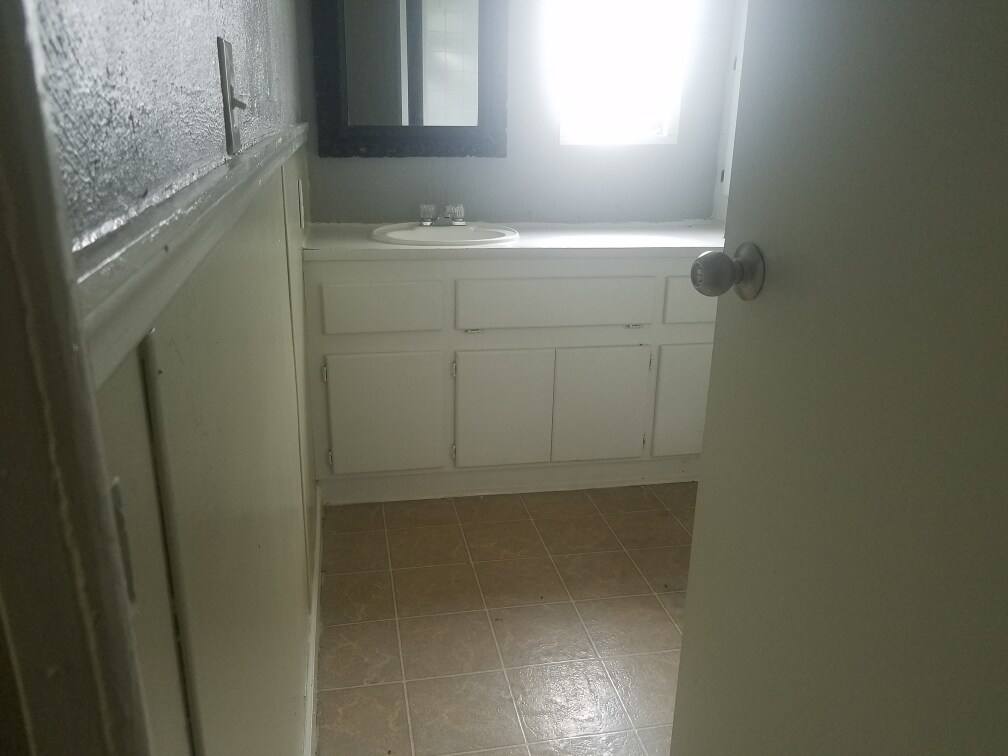 211 Loomis Way Unit L3, Dalton, GA 30720 Apartment for Rent in Dalton