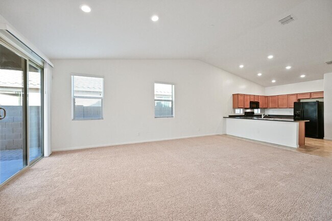 Foto del edificio - 1630 E Grove St