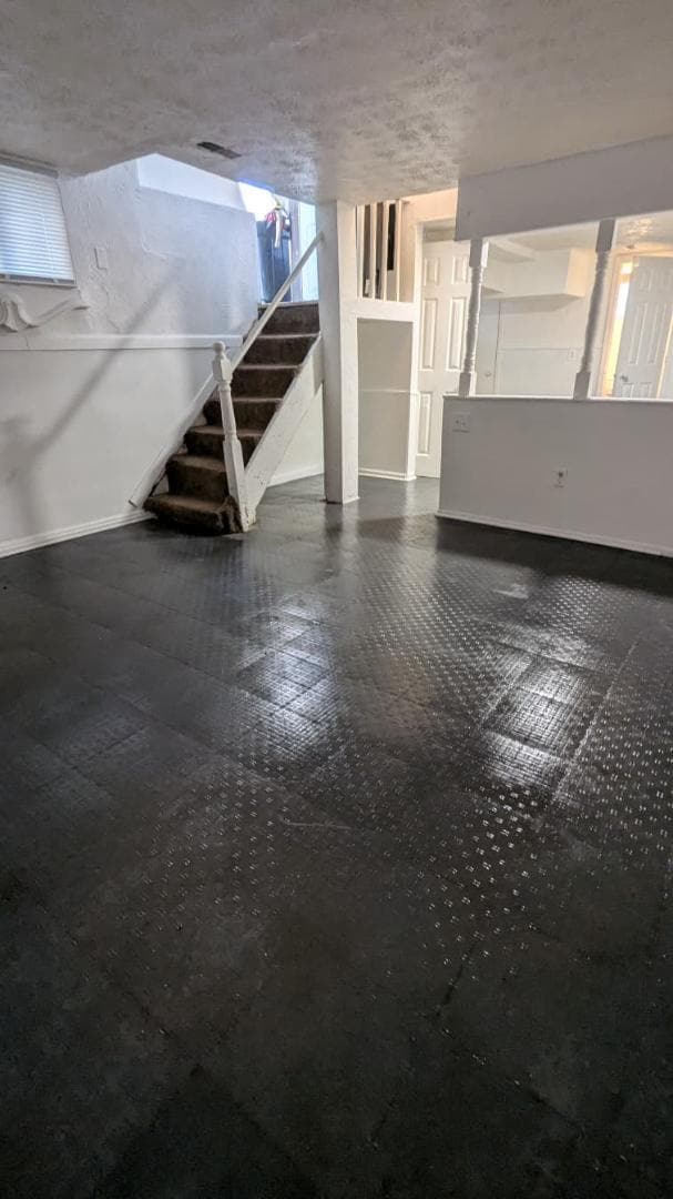 Photo - 39 E Parkview Ave Apartment