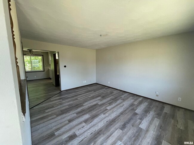 Building Photo - 3407 W Richwoods Blvd