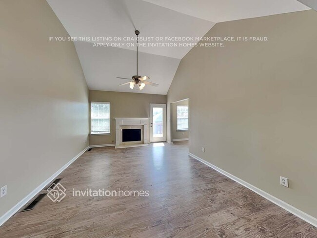 Foto del edificio - 4203 Ruby Lee Dr NW